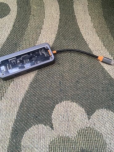Переходник-хаб USB‑C для MacBook и телефона. Цена: 1600 сом