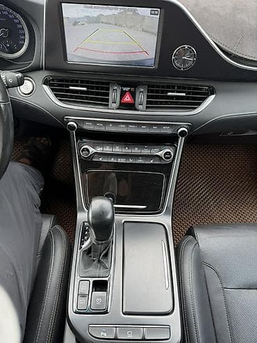 Продажа авто: Hyundai Grandeur: 2019 г., 2.4 л, Автомат, Гибрид, Седан — 8