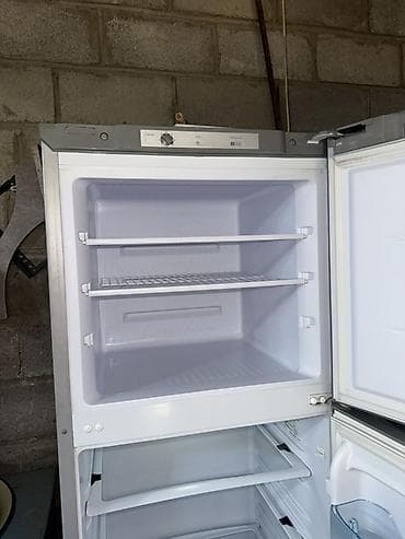 original store: Холодильник Biryusa, Б/у, Двухкамерный, De frost (капельный) — 3