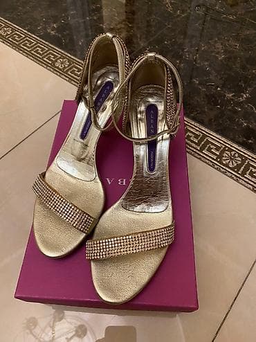 Жеке буюмдар: Босоножкалар, 38.5, Колдонулган, түсү - Алтын, Өзү алып кетүү — 3