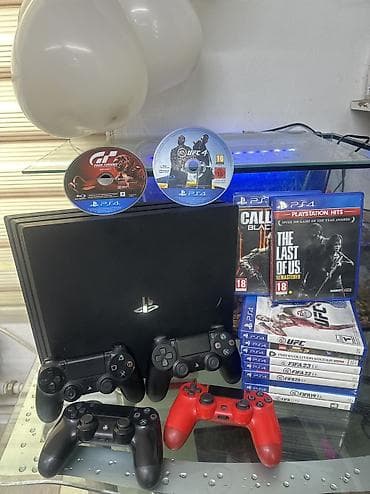 sony playstation 4 pro бишкек: Продаю PS4 pro Супер набор 4 оригинальных джойстика+13 топовых игр — 1