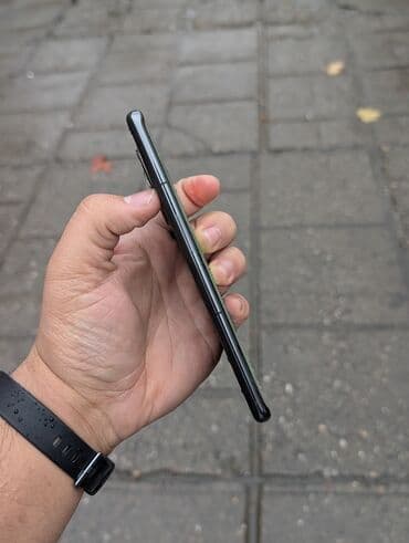 обслуживание аккумуляторов: OnePlus 11, Б/у, 256 ГБ, цвет - Черный, 2 SIM — 5