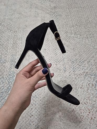 Босоножки, сандалии, шлепанцы: Босоножки, 39, & Other Stories, Б/у, цвет - Черный, Самовывоз, Платная доставка — 2