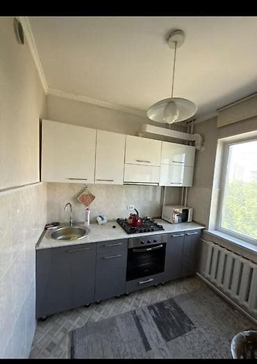 81: 3 комнаты, 81 м², ул. Лев Толстой 106 серия, 4 этаж, Косметический ремонт — 2
