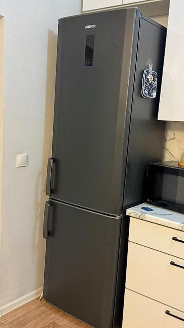 Холодильник Beko, Двухкамерный, Total no frost