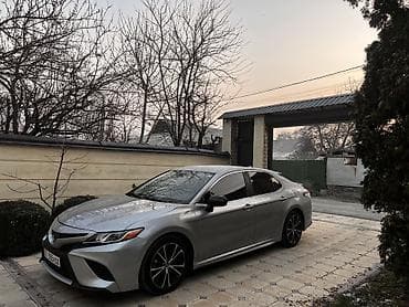 prius v: Toyota Camry: 2020 г., 2.5 л, Автомат, Бензин, Седан — 2