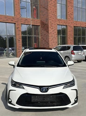 sprinter 311: Toyota Corolla: 2020 г., Вариатор, Гибрид, Седан — 2