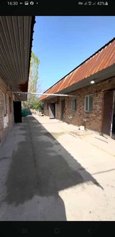 продаю дом нижней ала арча: Дом, 900 м², 12 комнат, Собственник — 7