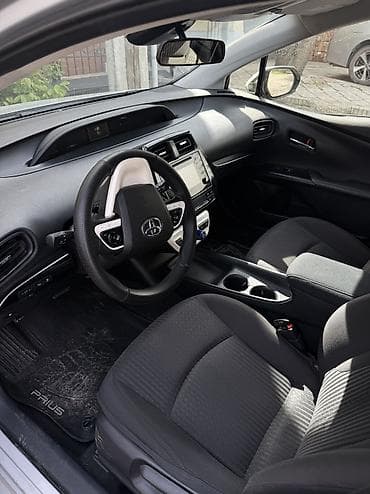 тойота приус с: Toyota Prius: 2018 г., 1.8 л, Автомат, Гибрид, Лифтбек — 6