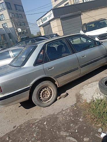 mazda cronos: Mazda 626: 1990 г., 1.8 л, Механика, Бензин, Седан — 3