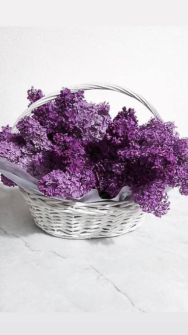 ваза для цветов: Плетёная корзина с сиренью Есть доставка по городу По цене можем еще — 3