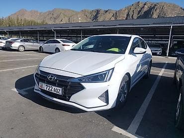 camry 2006: Hyundai Avante: 2018 г., 1.6 л, Автомат, Газ, Седан — 5