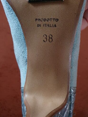 Атайын кийим: Туфли итальянские, размер 38 (маломерят), высота каблука 6 см., очень — 6