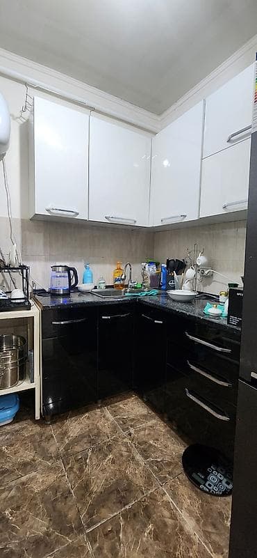 Недвижимость: 🔥 СРОЧНО! Продаётся дом с готовым бизнесом 🔥 🏢 В доме 12 квартир 💰 — 4