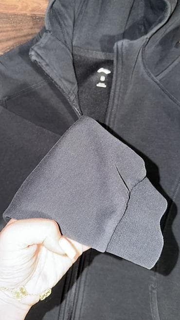 Мужская одежда: Мужская толстовка, S, M, Lining, Б/у, цвет - Черный, Самовывоз, Платная доставка — 4