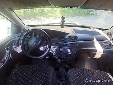35: Ford Focus: 2000 г., 1.8 л, Механика, Бензин, Седан — 6
