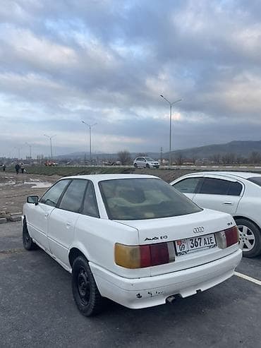 примоток выхлоп: Audi 80: 1987 г., Ручные, Бензин, Седан — 4