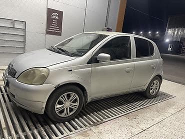 подставки для авто: Toyota Yaris: 2001 г., 1.3 л, Механика, Бензин, Хэтчбэк — 3