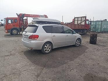 w210 e320: Toyota Ipsum: 2003 г., 2.4 л, Автомат, Бензин, Минивэн — 4