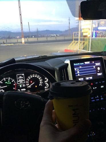 машины грузовые: Услуги манипулятора (кран-борта) - Бортовой грузовик 6х4 с — 4