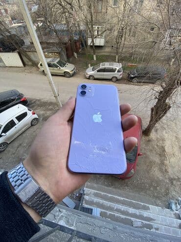 iphone разбитый: IPhone 11, Б/у, 128 ГБ, Чехол, 70 % — 3