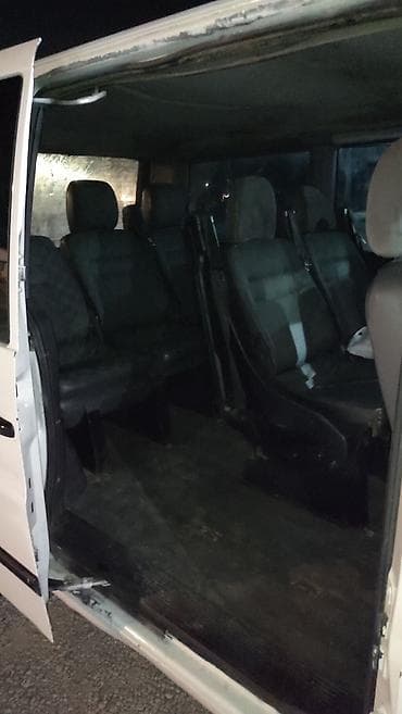 Mercedes-Benz Vito: 2001 г., 2.2 л, Механика, Дизель, Минивэн — 8