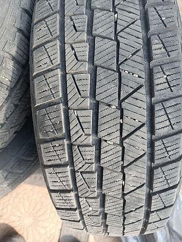 статер: Зимние шины Gislaved GSW — комплект из 4 шт. - Размер: 215/65 R16 - — 2