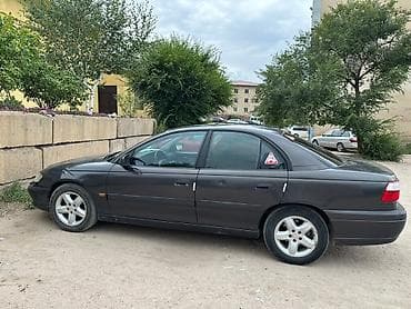 Opel Omega: 2000 г., 2.5 л, Автомат, Бензин, Седан — 3