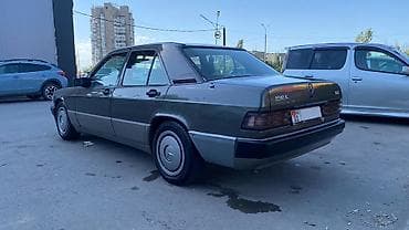1991: Mercedes-Benz 190: 1991 г., 1.8 л, Механика, Бензин, Седан — 4