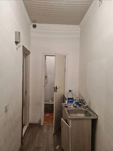 квартира район ошский рынок: 2 комнаты, 30 м², Индивидуалка, 1 этаж, Косметический ремонт — 4