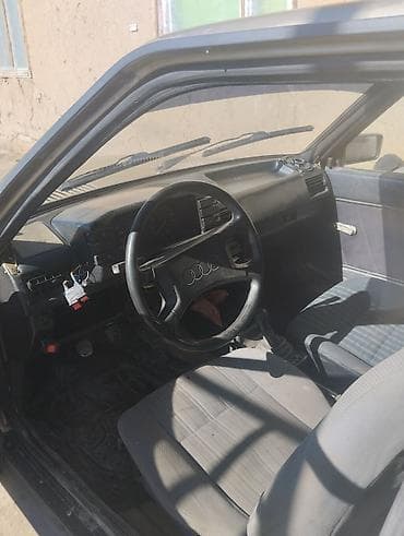 обмен е 34: Audi 80: 1986 г., 1.8 л, Механика, Бензин, Седан — 6