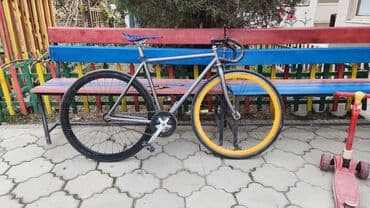 Шоссейный велосипед, Рама M (156 - 178 см), Б/у at lalafo.kg Шоссейный велосипед, Рама M (156 - 178 см), Б/у