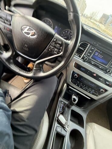 бардачок соната: Hyundai Sonata: 2015 г., 2.4 л, Автомат, Бензин, Седан — 7