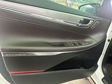 hyundai gran: Hyundai Grandeur: 2020 г., 2.4 л, Автомат, Гибрид, Седан — 8
