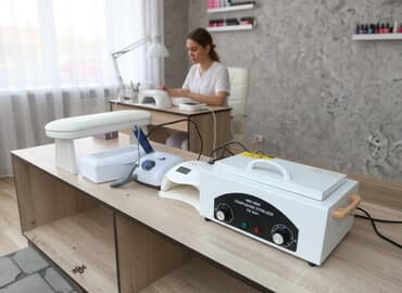 Оборудование для маникюра всё в отличном состоянии! Цена за всё 5500