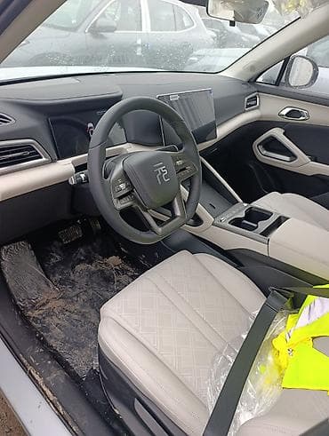 BYD: BYD Yuan Up: 2025 г., Робот, Электромобиль, Кроссовер — 5