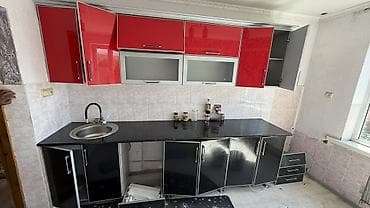 Кухонный гарнитур, цвет - Красный