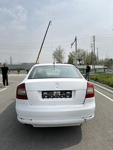 b4 passat: Skoda Octavia: 2012 г., 1.6 л, Ручные, Бензин, Лифтбек — 2