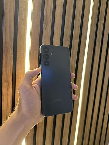 а 40 самсунг: Samsung Galaxy A16, Б/у, 128 ГБ, цвет - Черный, eSIM — 2