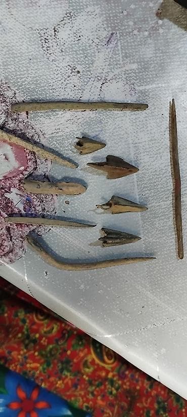 схемы бисером: Набор старинных костяных/роговых наконечников и заготовок. Состав: - — 1