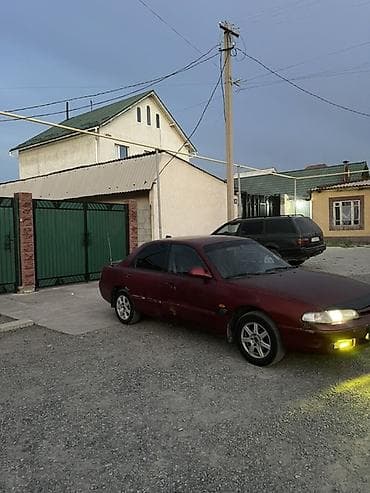 Транспорт: Mazda 626: 1992 г., 2 л, Механика, Бензин, Седан — 3