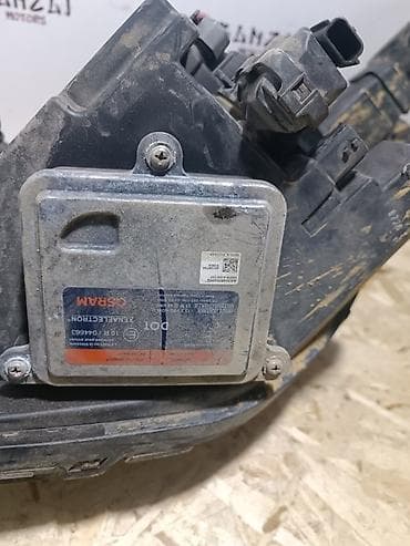 rex: Передняя правая фара 2018 г., Б/у, Оригинал — 2