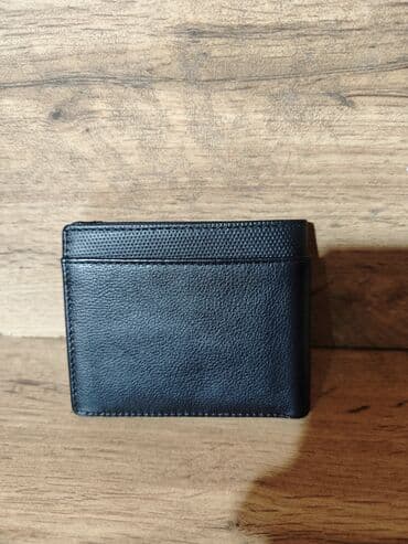 найден кошелек: Портмоне Automobile Lamborghini 
Оригинал 
Натуральная кожа — 2