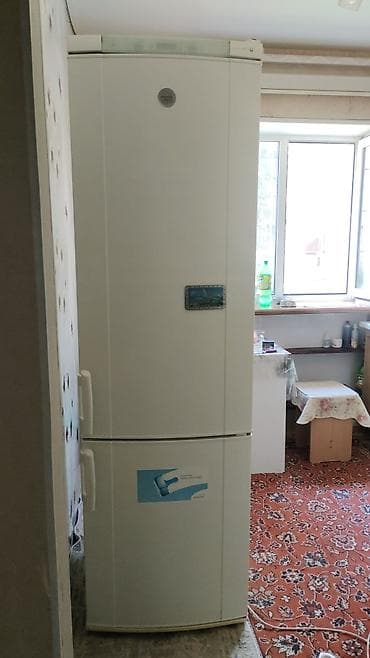 морозильник витринный: Холодильник Electrolux, Б/у, Двухкамерный, No frost, 60 * 200 * 60 — 1