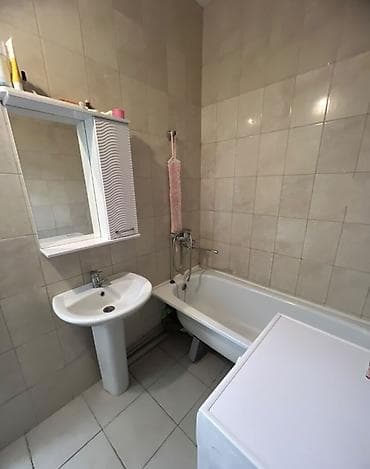 1 комната, 35 м², 12 мкр 7 этаж, Косметический ремонт — 3
