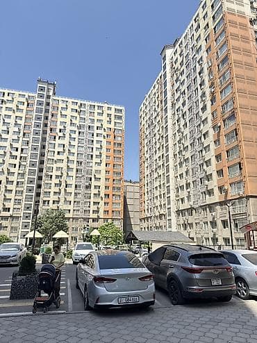 квартиры 3х: 3 комнаты, 74 м², Элитка, 8 этаж, Косметический ремонт — 1