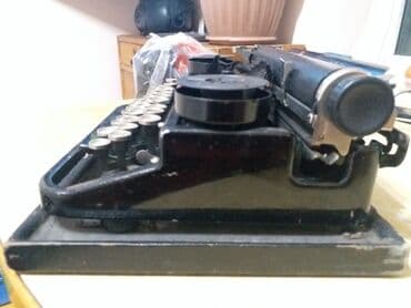 Велозапчасти: Пишущая ( печатная) машинка фирмы "Underwood" (USA), производилась 0 — 4