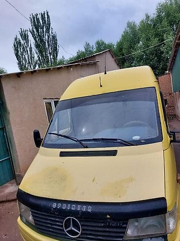 Унаа: Жеңил жүк ташуучу унаа, Mercedes-Benz, Стандарт, 2 т, Колдонулган — 1