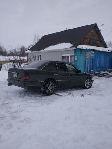 мерс дизел универсал: Mercedes-Benz W124: 1993 г., 2 л, Механика, Бензин, Седан — 10