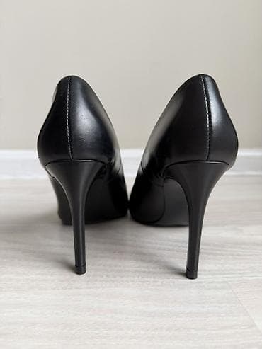 Классические женские лодочки на шпильке - Цвет: чёрный - Материал